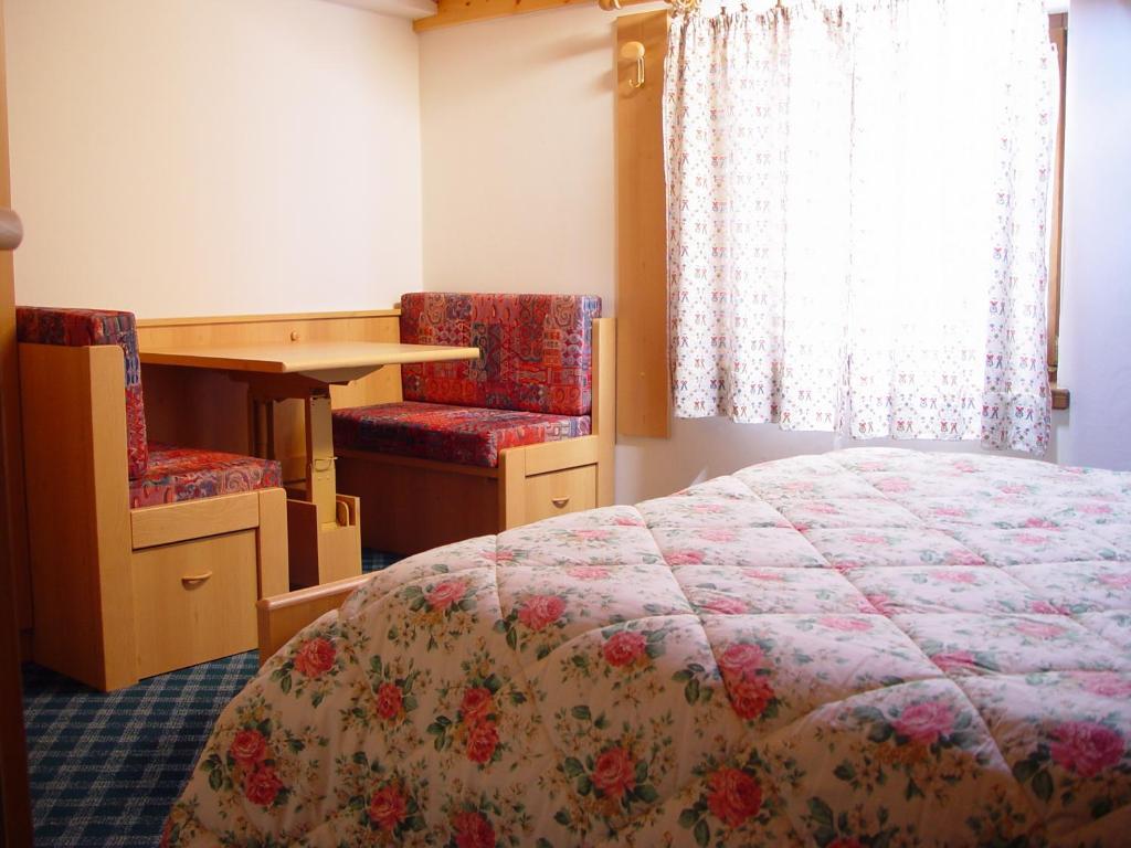 Dolomiti Appart&Rooms Varena Cameră foto
